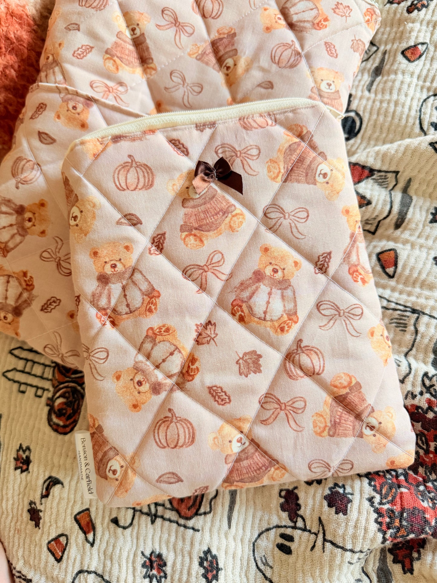 Cosy Pumpernickel Kindle Sleeve