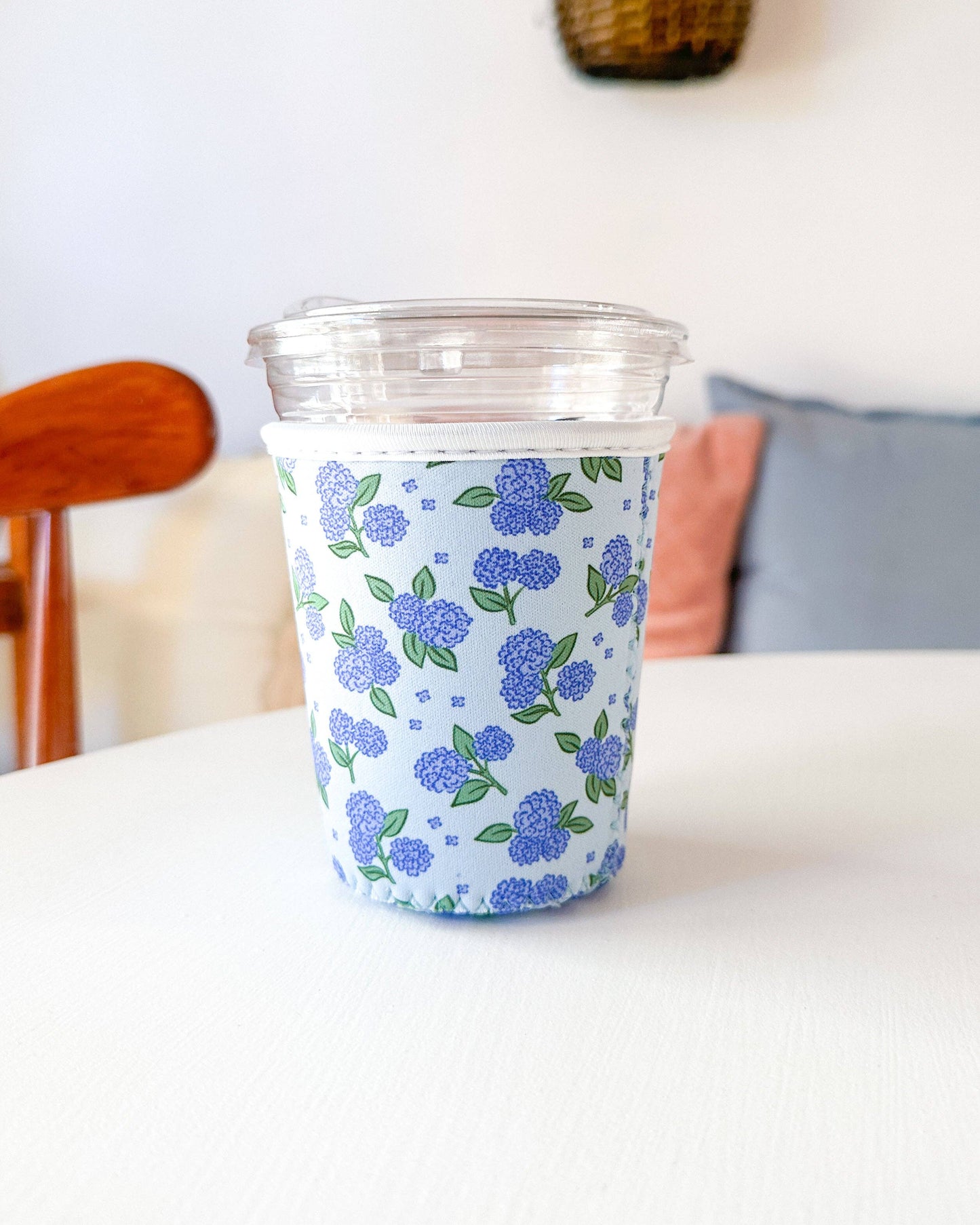 Blue Hydrangeas | Reusable Coffee Sleeve (20-24oz)